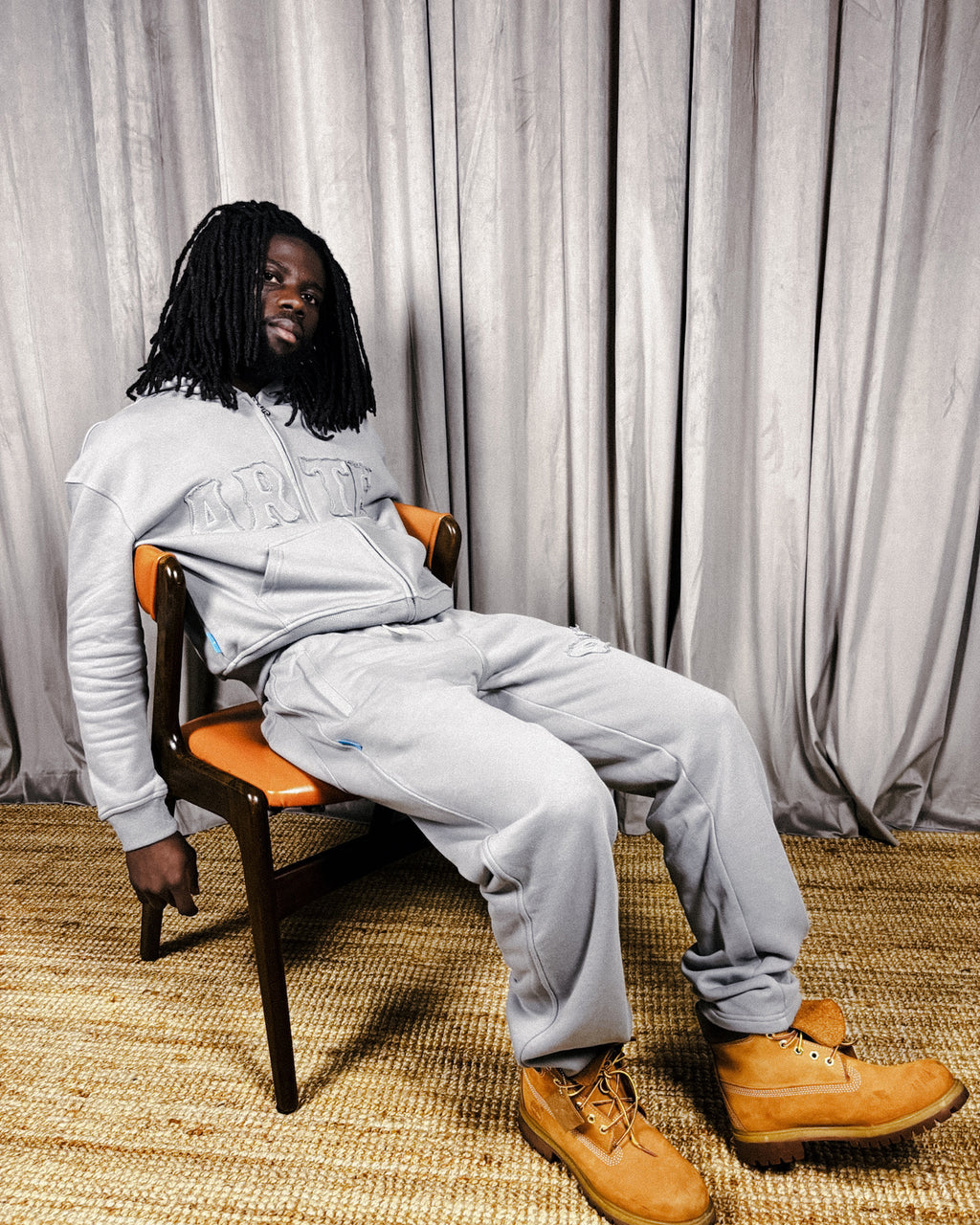 Reconstructed Tracksuit